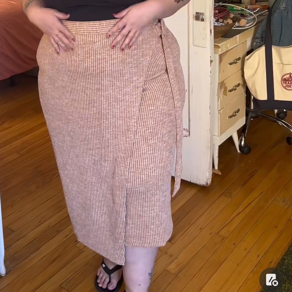 Brand New Eloquii ribbed knit eloquii midi skirt